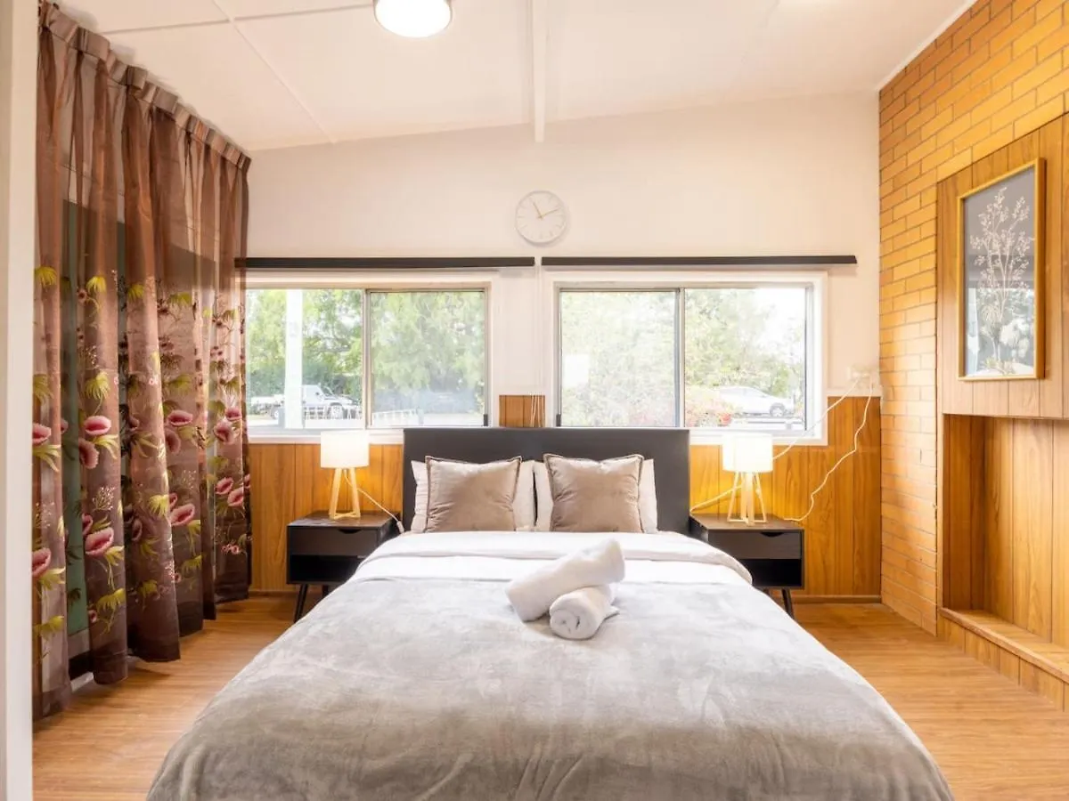 Peaceful 3Beds Affordable Home Near Bne Airport 布里斯班 0*,